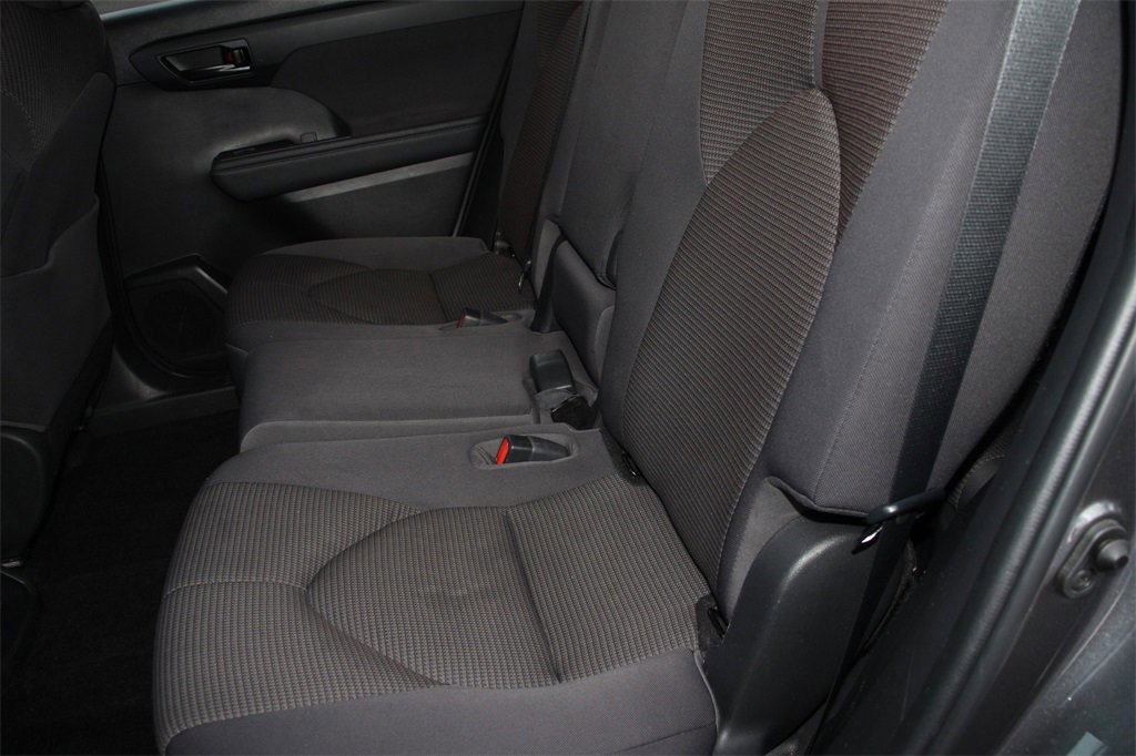 Used 2023 Toyota Highlander LE image 20