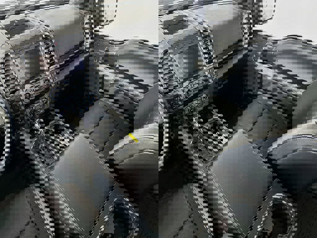 Certified 2019 Ford F150 Raptor w/ Equipment Group 802A Luxury image 13