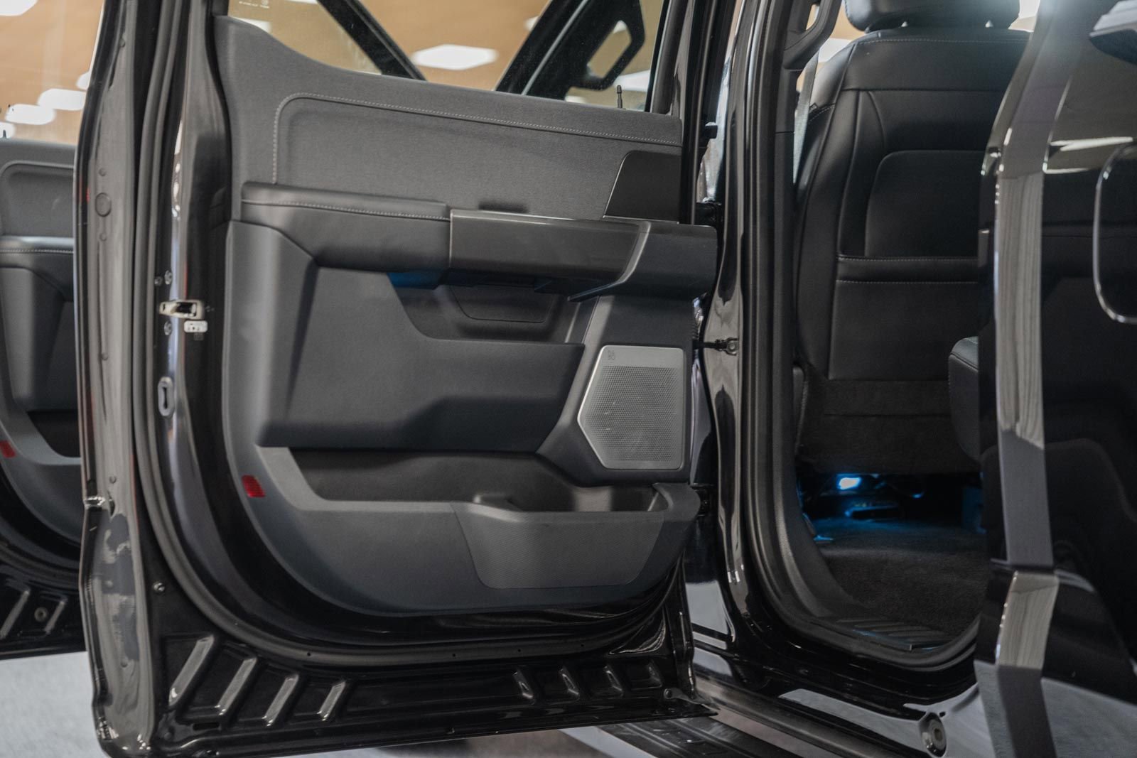 Certified 2022 Ford F150 Lariat w/ Equipment Group 502A High image 45