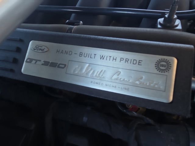 Certified 2019 Ford Mustang Shelby GT350 w/ Technology Package image 24