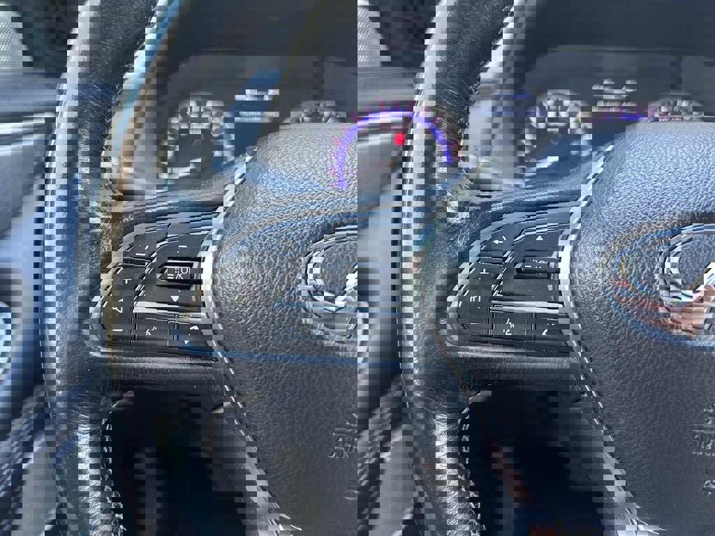 Used 2017 INFINITI Q60 w/ Cargo Package AWD/4WD image 26