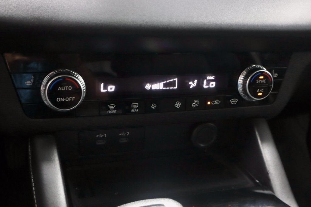 Used 2025 Mitsubishi Outlander ES AWD/4WD image 28