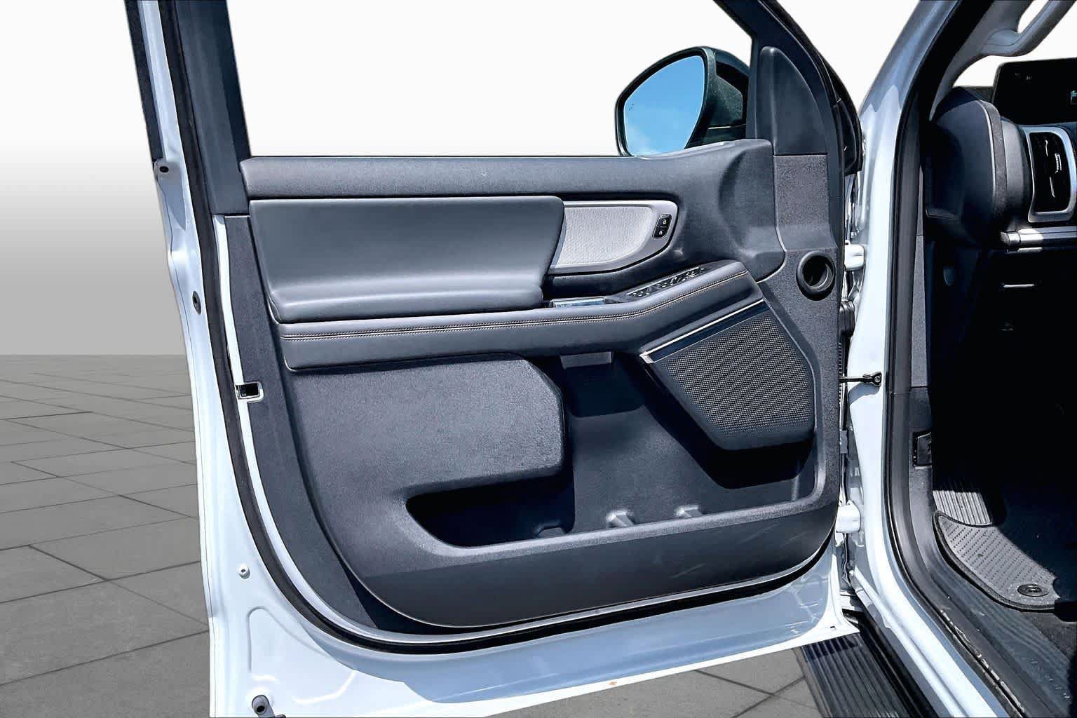 Certified 2025 Ford Expedition Active RWD image 22