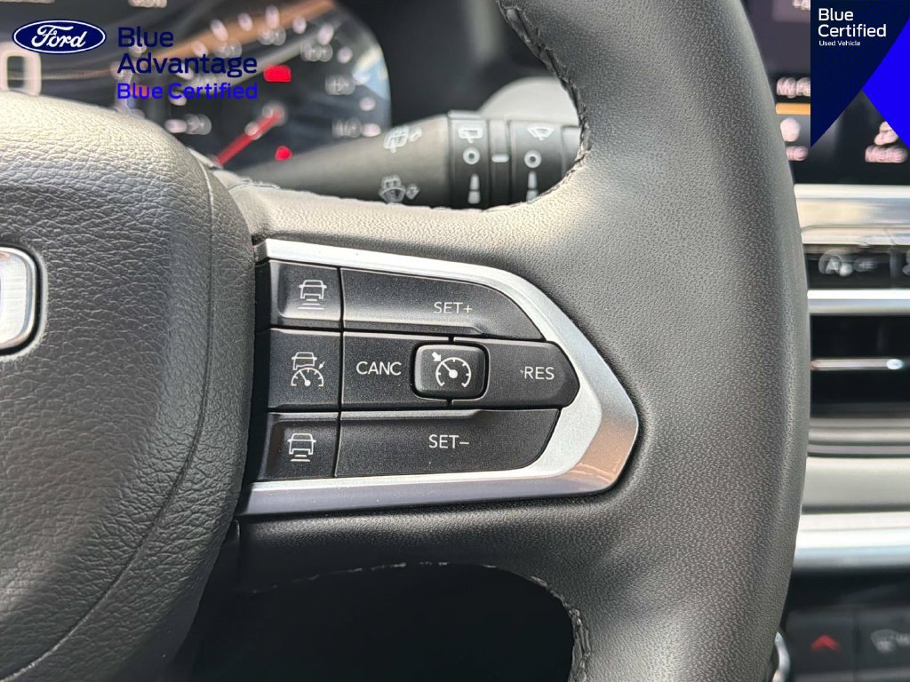 Used 2025 Jeep Compass Limited AWD/4WD image 23