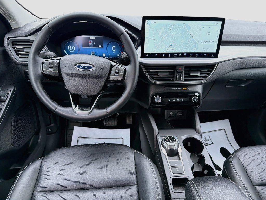 Certified 2025 Ford Escape Platinum AWD/4WD image 24