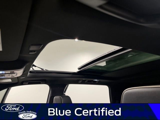 Used 2024 Chevrolet Tahoe Premier w/ Premium Package image 19