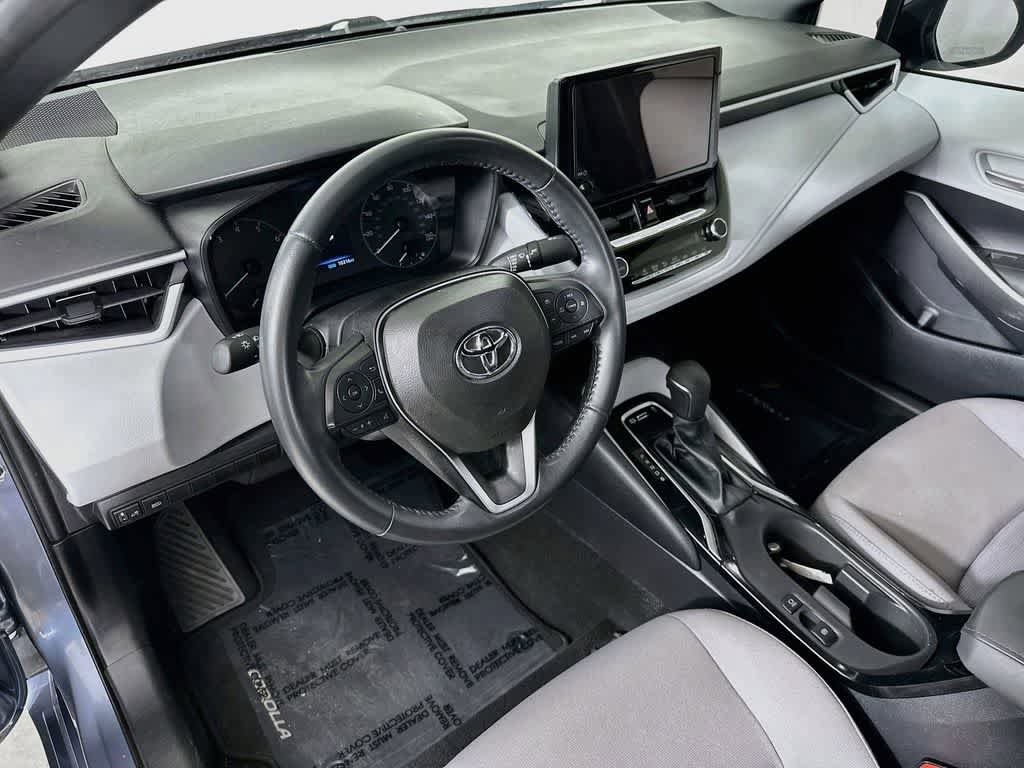 Used 2024 Toyota Corolla SE FWD image 2