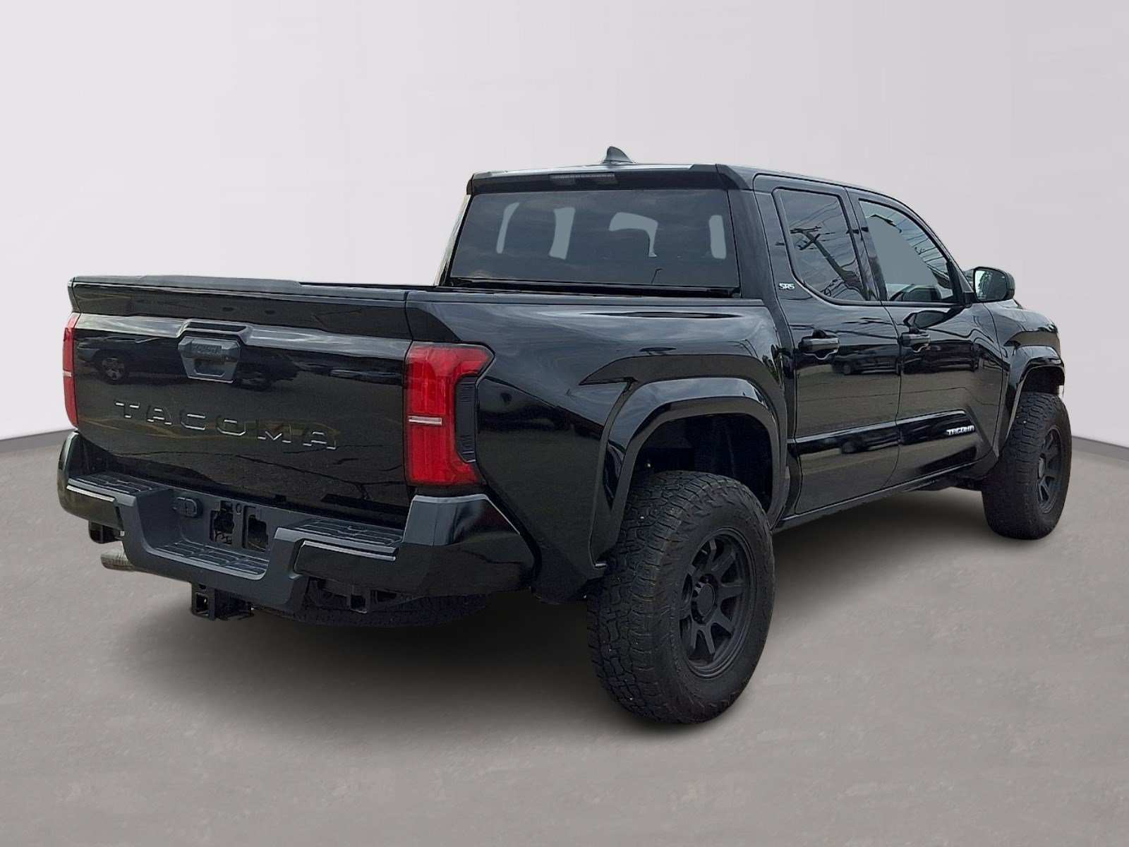 Used 2025 Toyota Tacoma SR5 RWD image 6