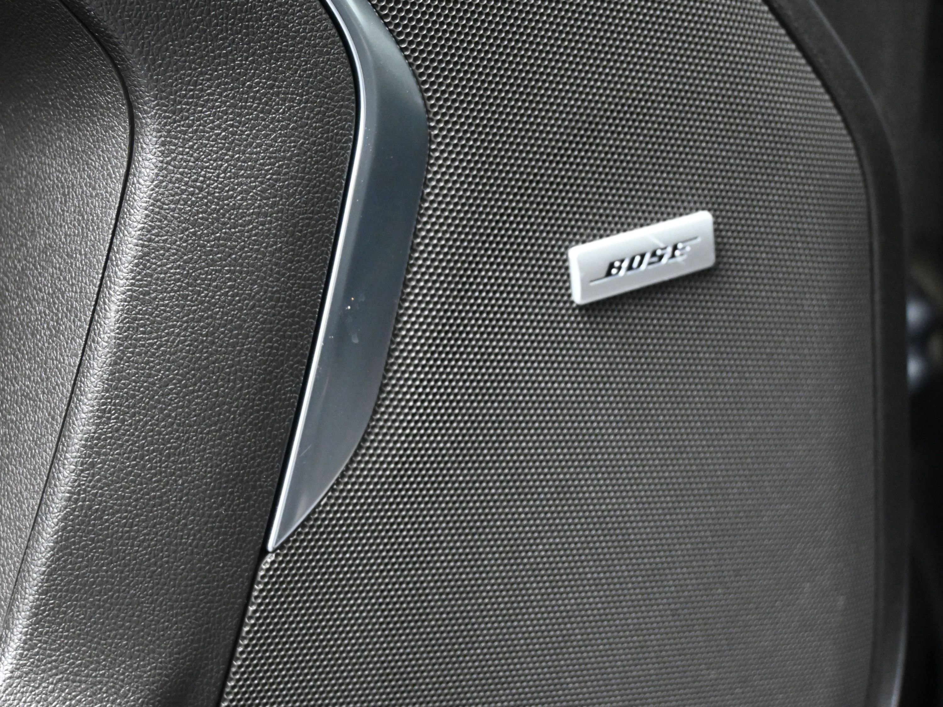 Used 2022 GMC Yukon XL AT4 image 38