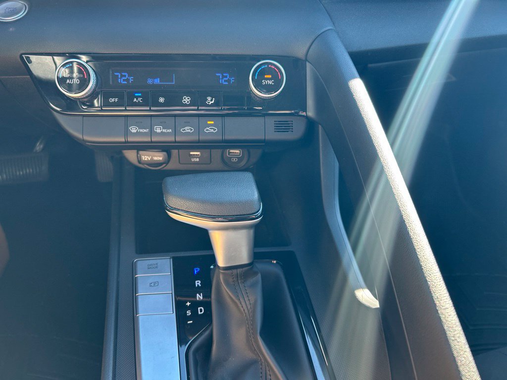 Used 2022 Hyundai Elantra SEL FWD image 16
