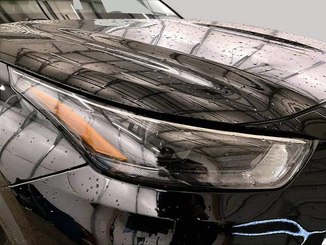 Used 2022 Toyota Highlander XLE AWD/4WD image 28