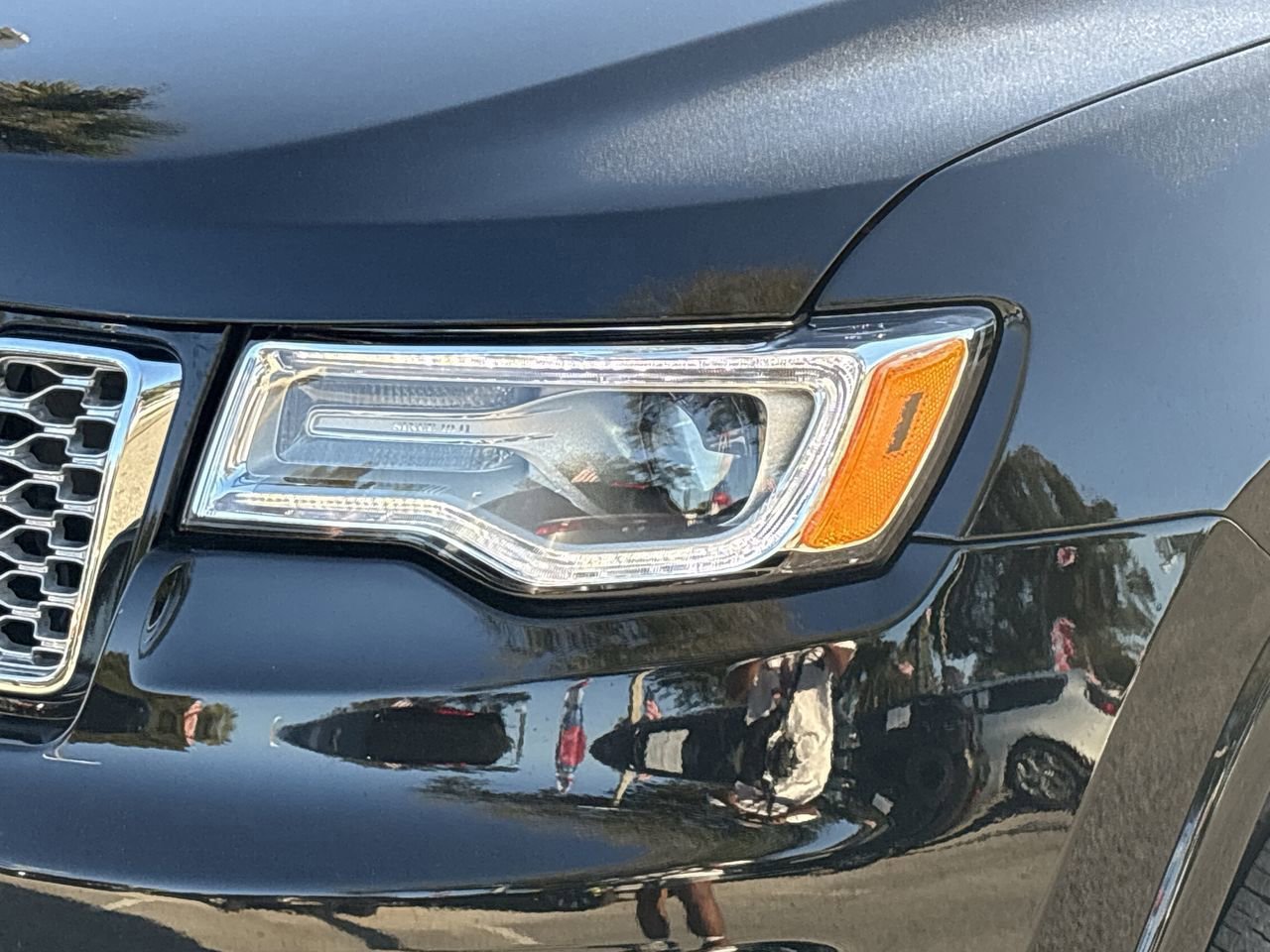 Used 2020 Jeep Grand Cherokee Overland image 12