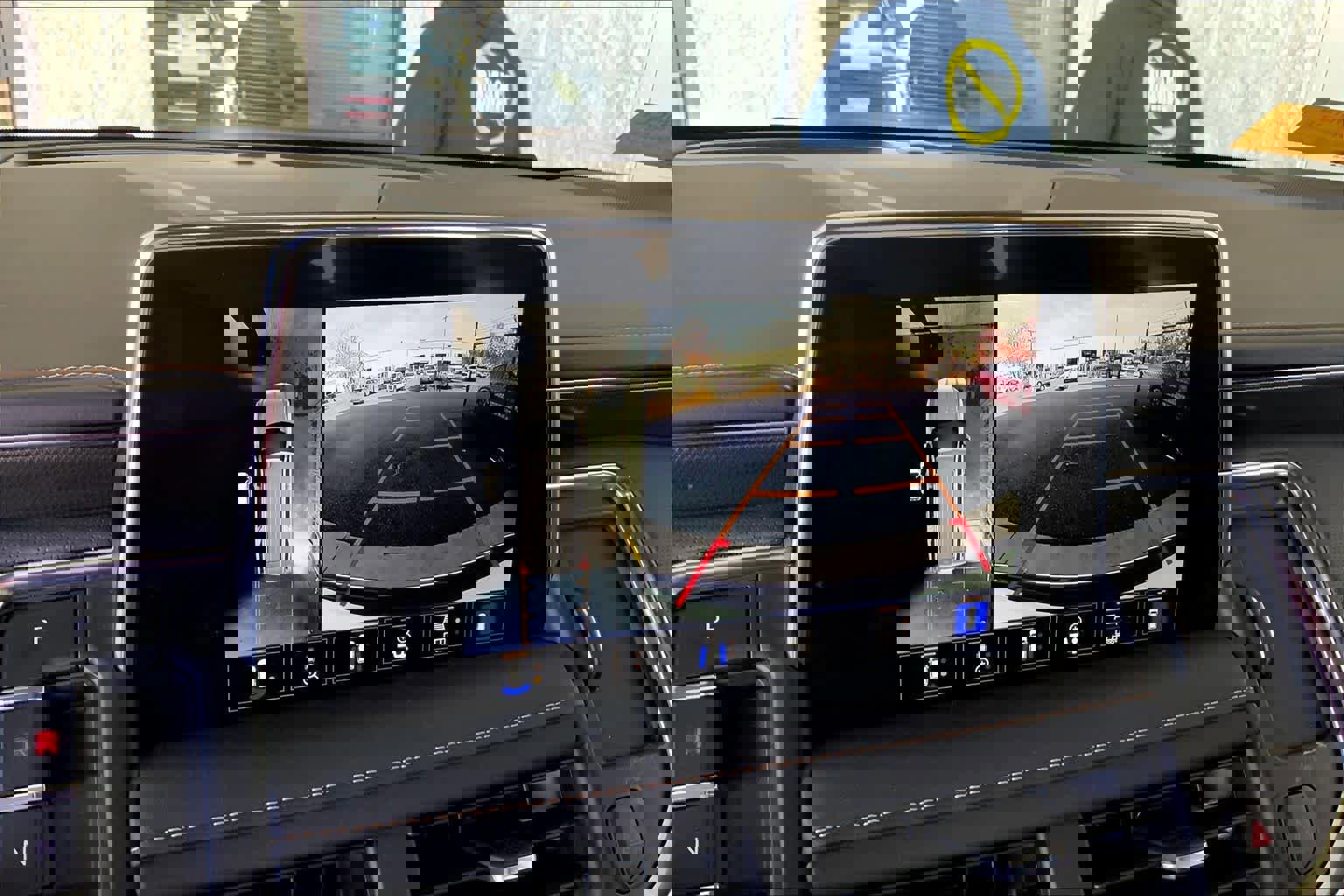 Used 2024 GMC Yukon AT4 w/ AT4 Premium Package image 28