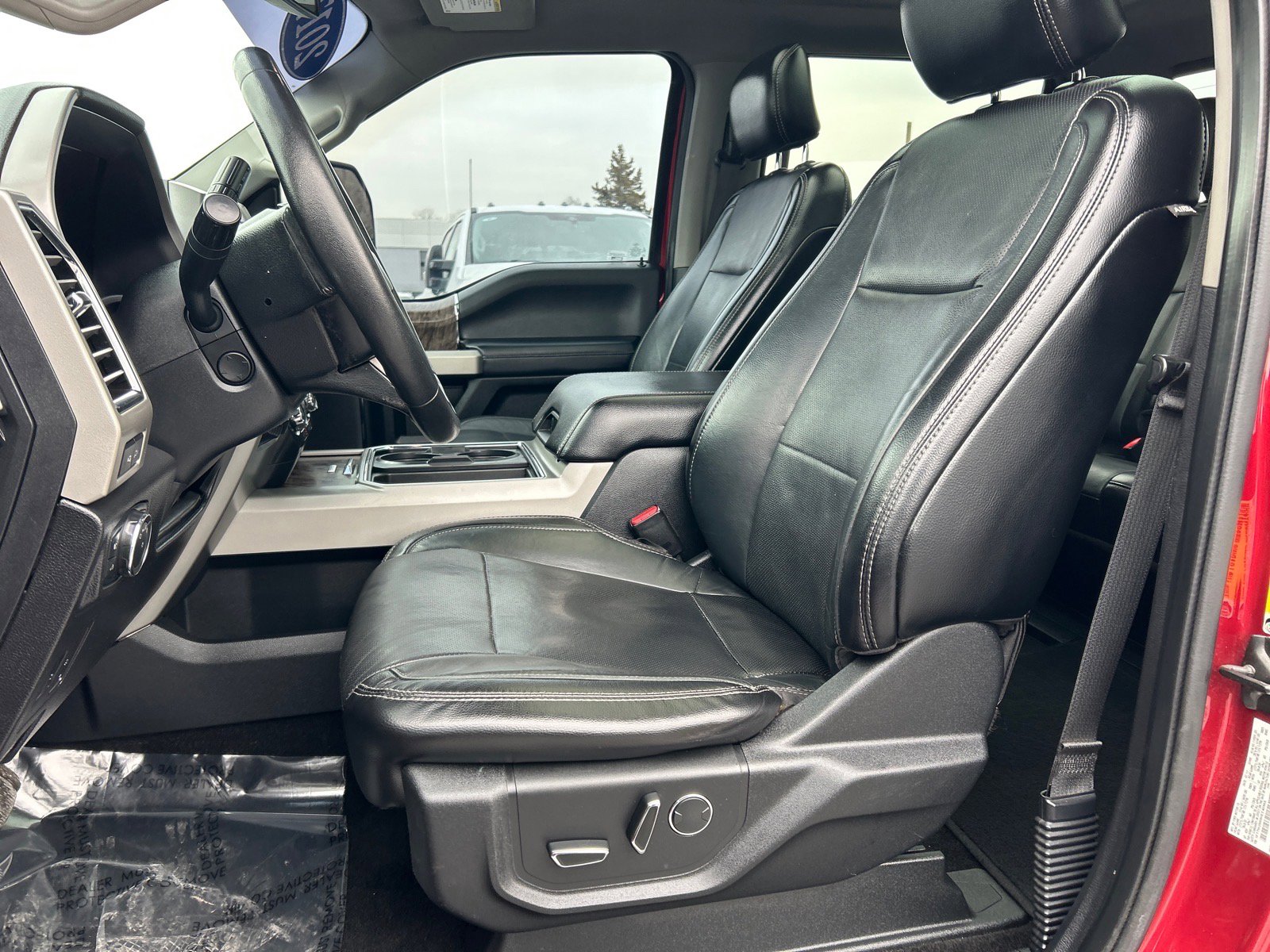 Certified 2017 Ford F250 Lariat w/ Lariat Ultimate Package image 10