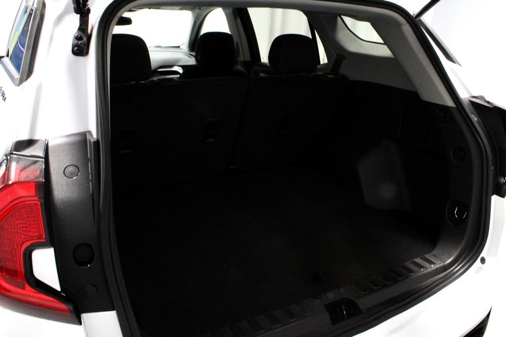 Used 2023 GMC Terrain SLE FWD image 12
