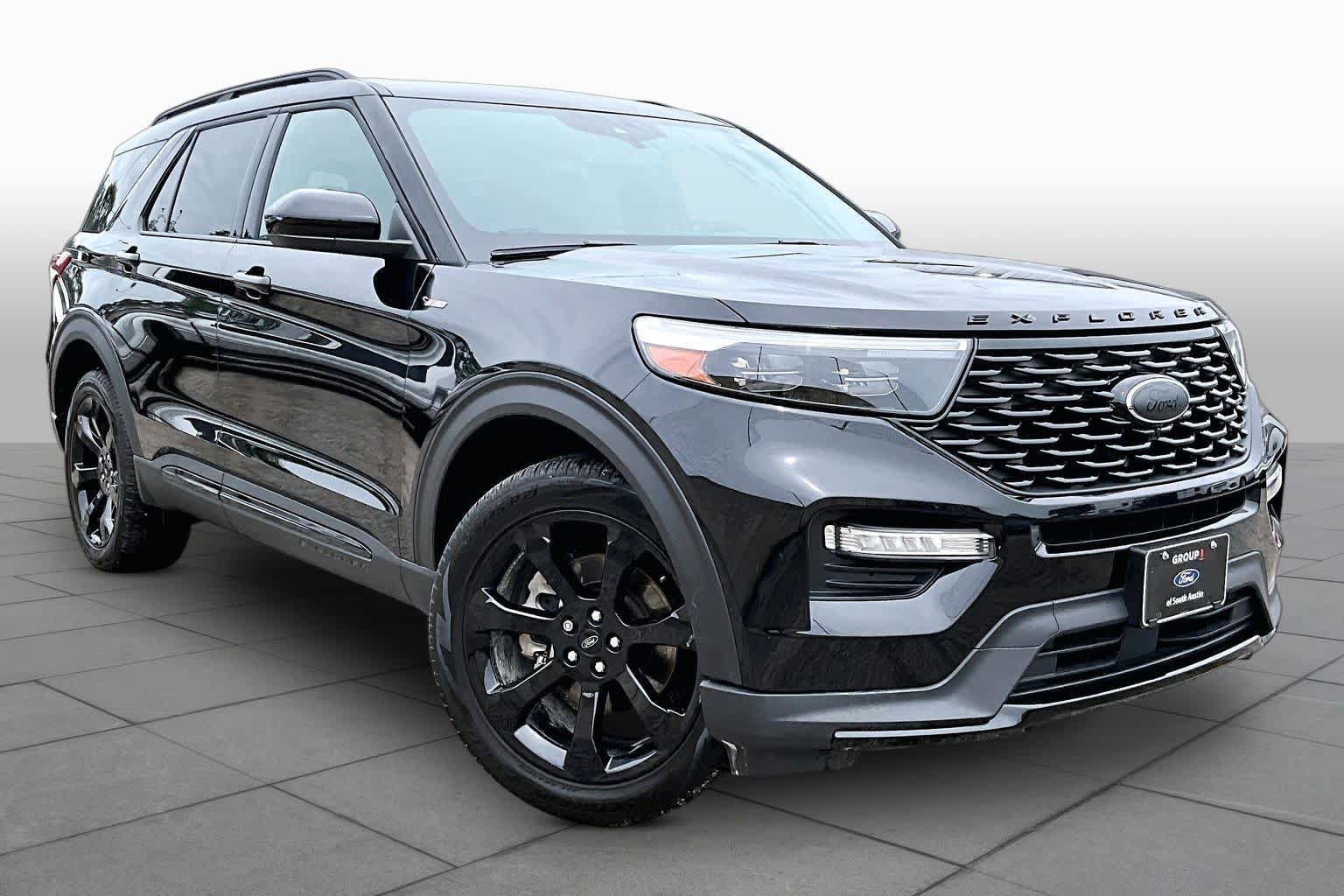 Certified 2024 Ford Explorer ST-Line w/ Class IV Trailer Tow Package AWD/4WD image 3