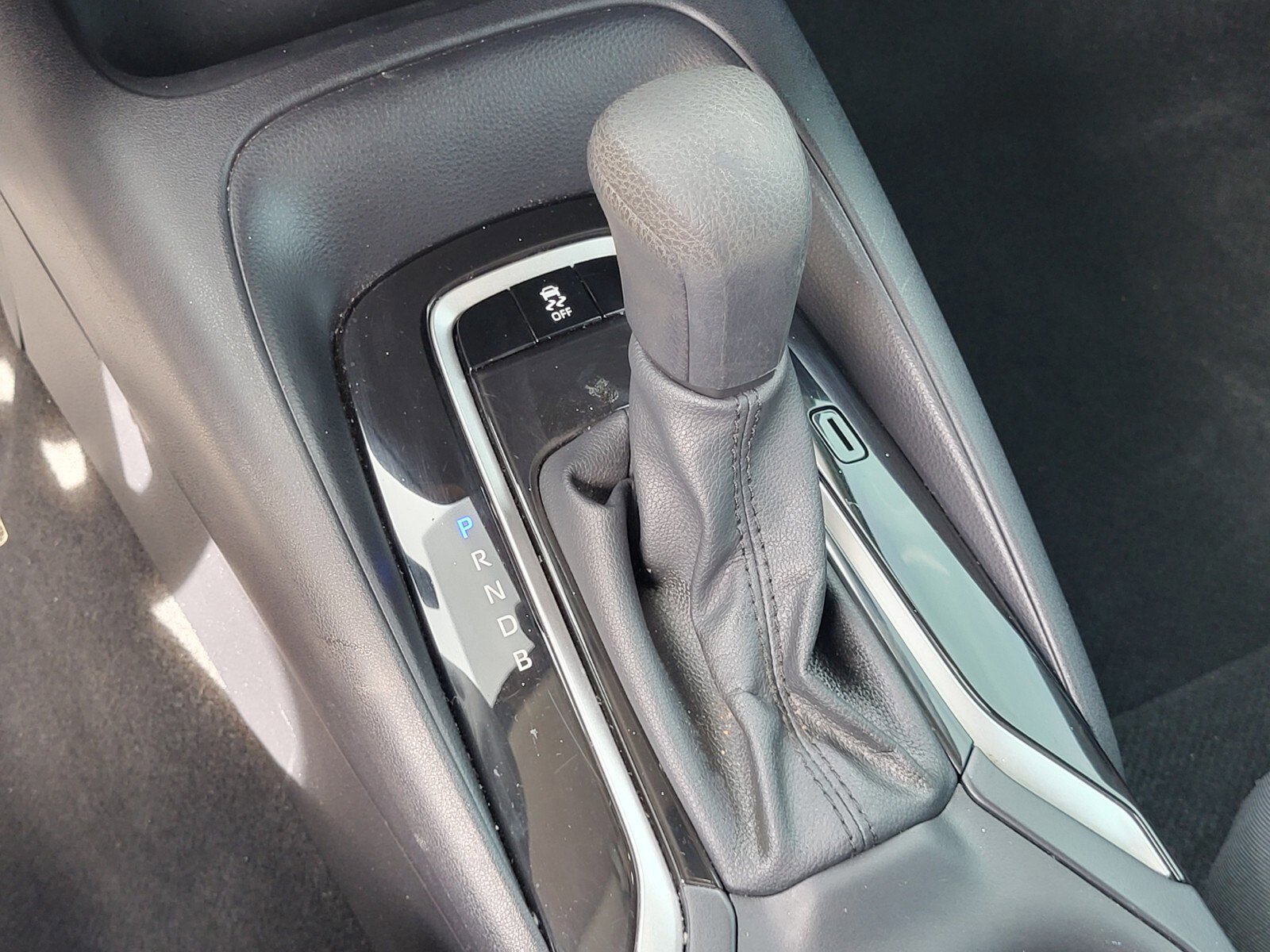 Used 2025 Toyota Corolla LE image 23