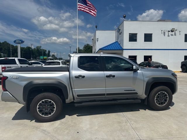 Used 2024 Toyota Tacoma TRD Off-Road AWD/4WD image 13