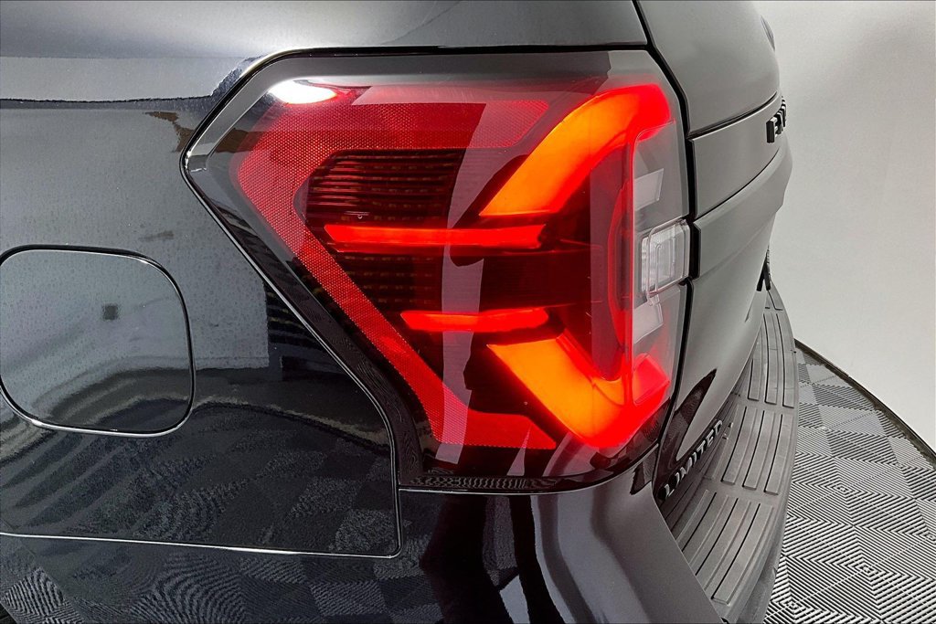 Certified 2023 Ford Expedition Limited RWD image 30