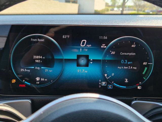 Used 2023 Mercedes-Benz GLB 250 w/ Premium Package image 24