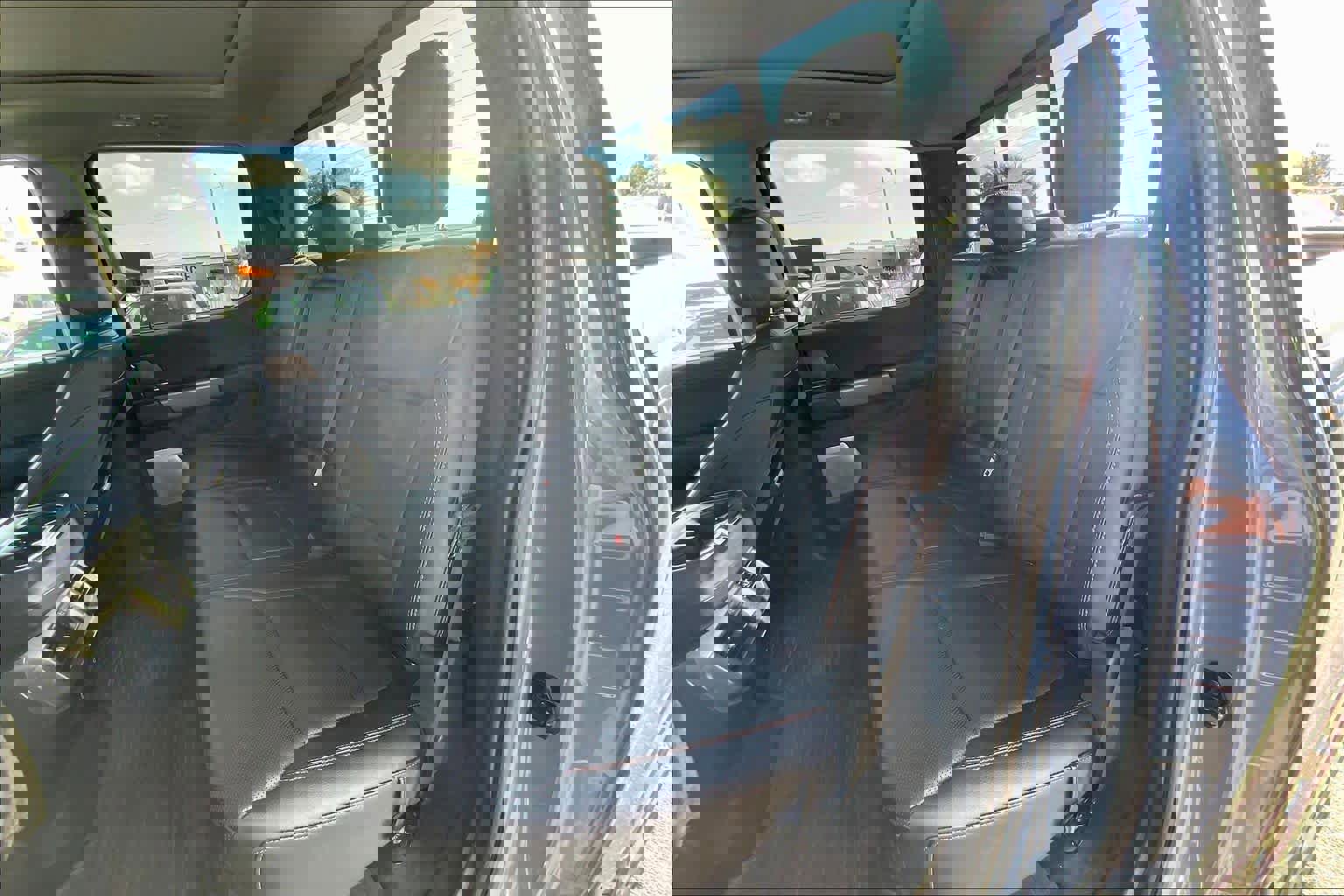 Certified 2023 Ford F150 Lariat w/ Equipment Group 502A High image 20