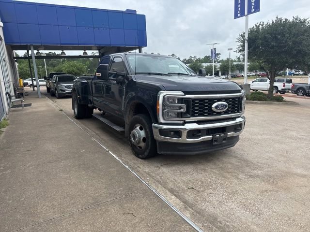 Certified 2023 Ford F350 Lariat w/ Lariat Ultimate Package AWD/4WD image 13