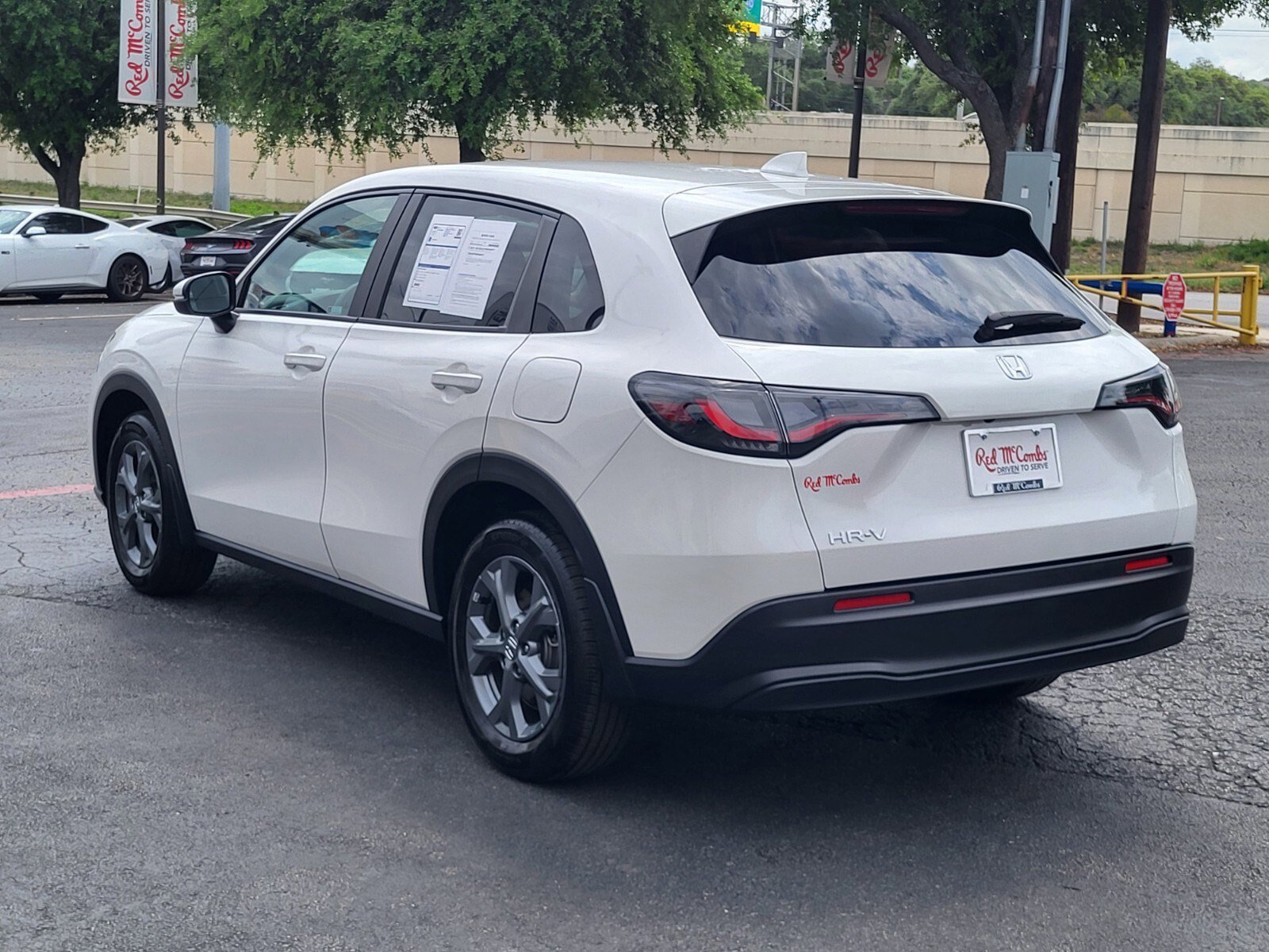 Used 2026 Honda HR-V LX image 5