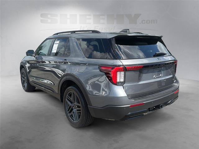 Certified 2025 Ford Explorer ST-Line w/ Premium Package AWD/4WD image 14