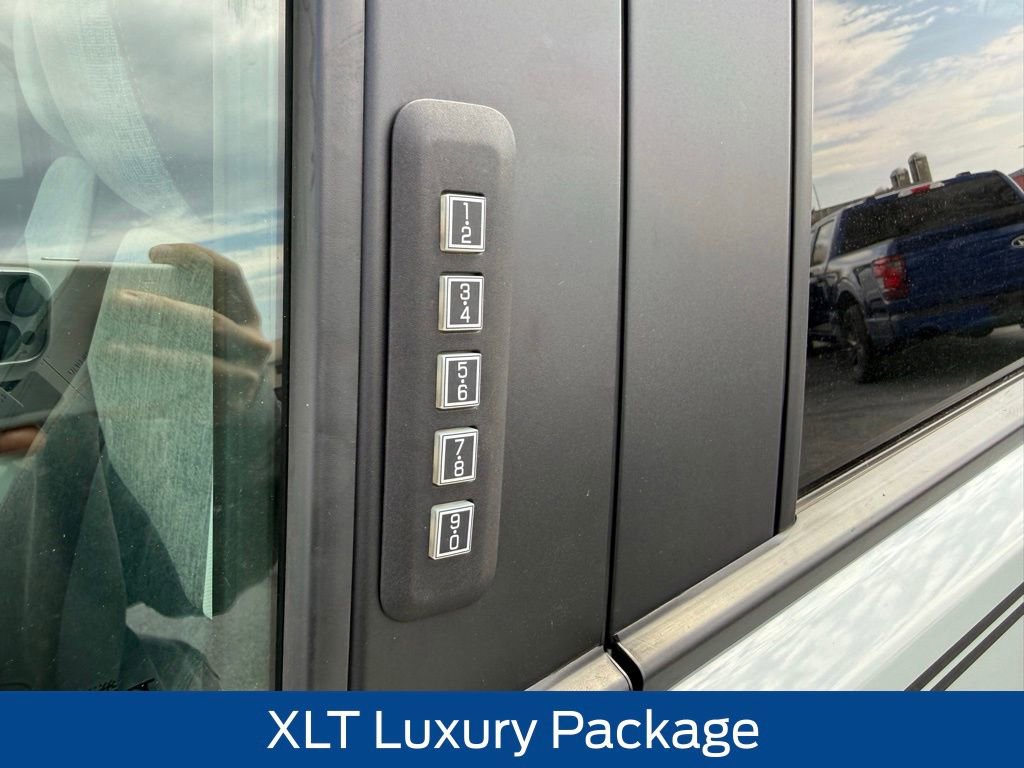 Certified 2022 Ford Maverick XLT w/ XLT Luxury Package FWD image 5