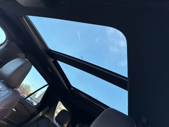 Certified 2025 Ford Explorer Platinum w/ Ultimate Package image 10