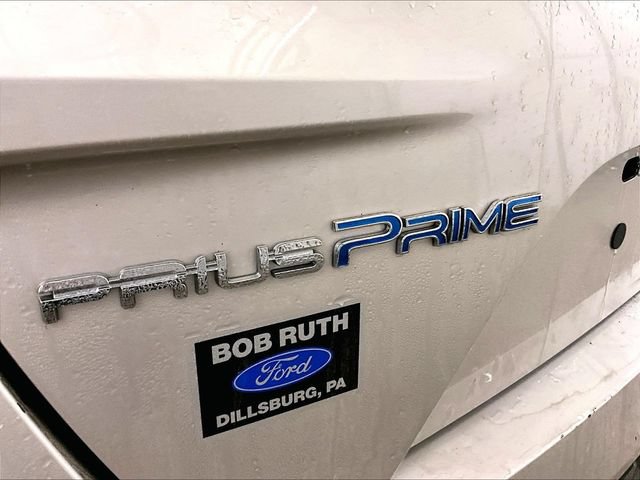 Used 2017 Toyota Prius Prime Plus w/ Carpet Mat Package FWD image 13
