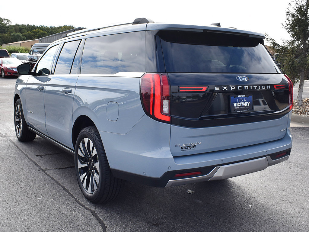 Certified 2025 Ford Expedition Max Platinum w/ Driver's Package AWD/4WD image 3