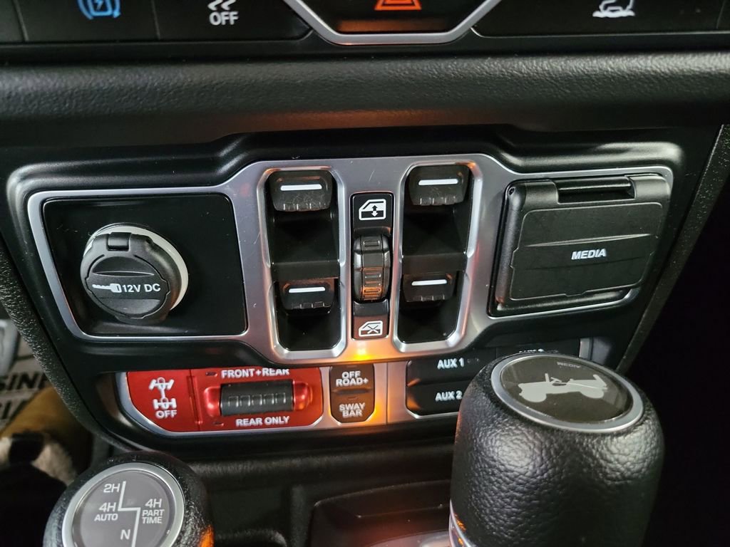 Used 2024 Jeep Wrangler Unlimited Rubicon 4xe AWD/4WD image 49