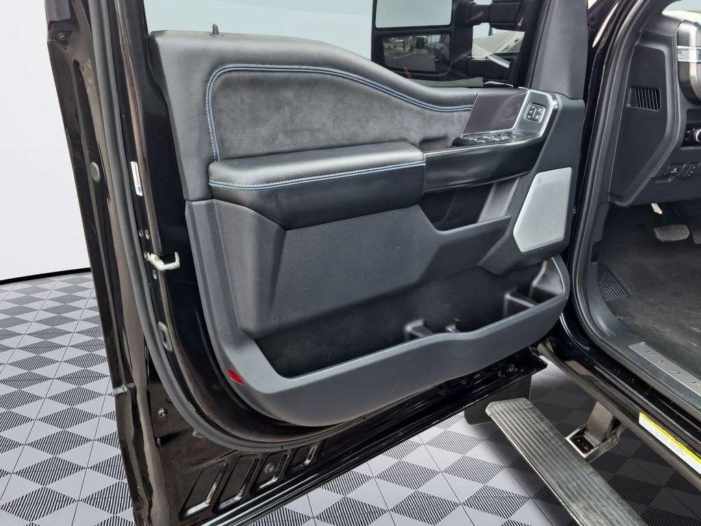 Certified 2026 Ford F450 Platinum w/ FX4 Off-Road Package AWD/4WD image 9
