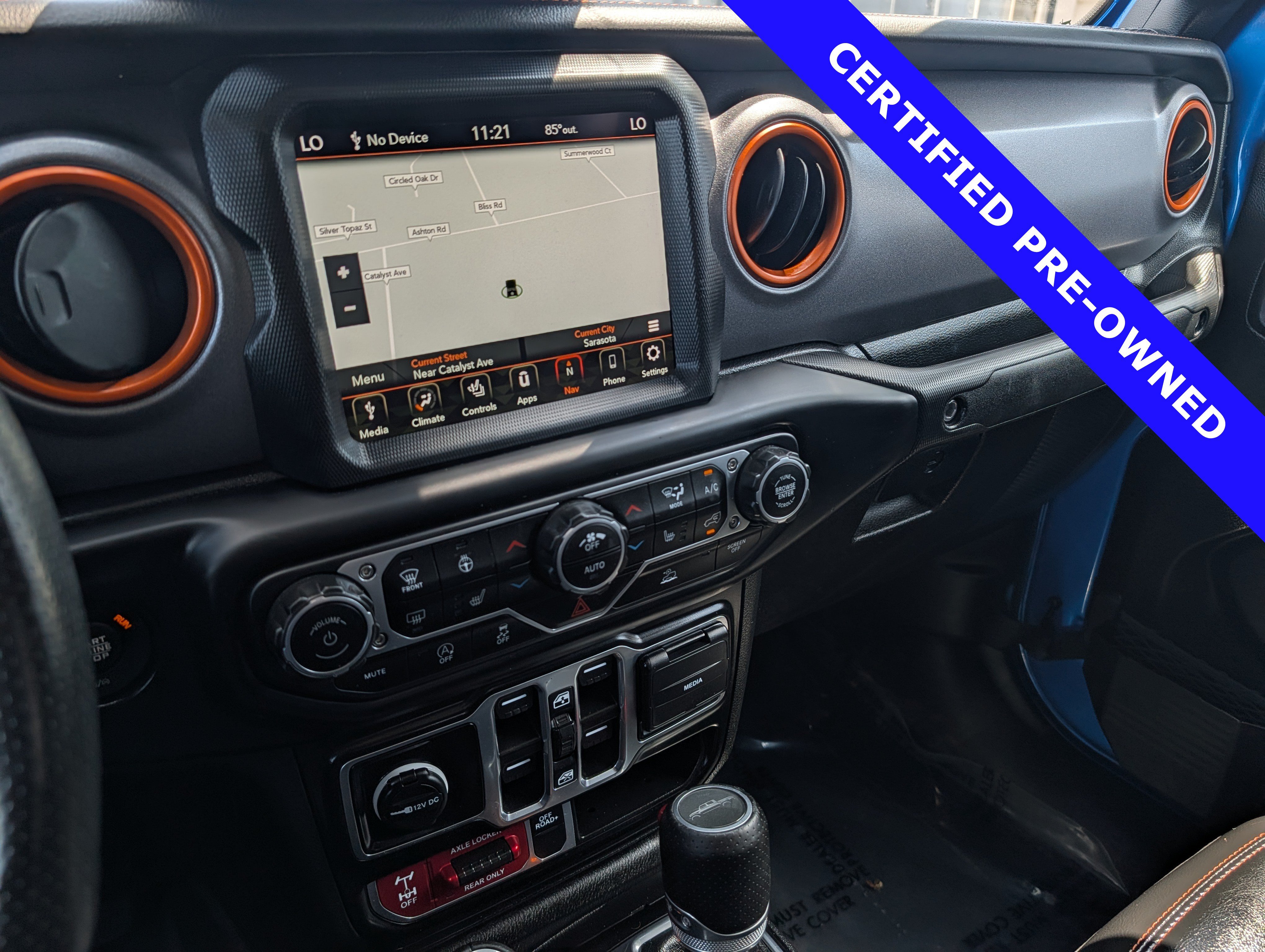 Used 2023 Jeep Gladiator Mojave w/ Cold Weather Group AWD/4WD image 32