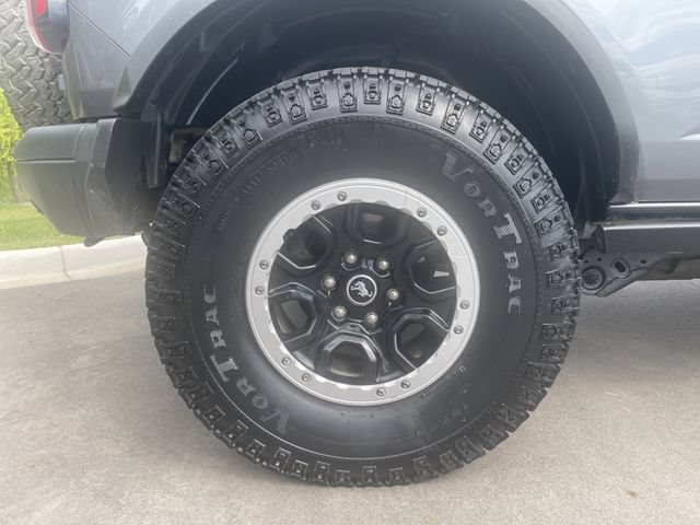 Certified 2022 Ford Bronco Badlands w/ Sasquatch Package AWD/4WD image 12