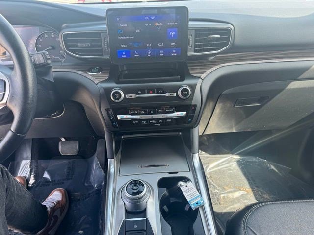 Certified 2020 Ford Explorer Limited w/ Class III Trailer Tow Package image 17