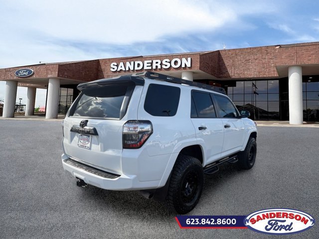 Used 2021 Toyota 4Runner Venture w/ Moonroof Package AWD/4WD image 3