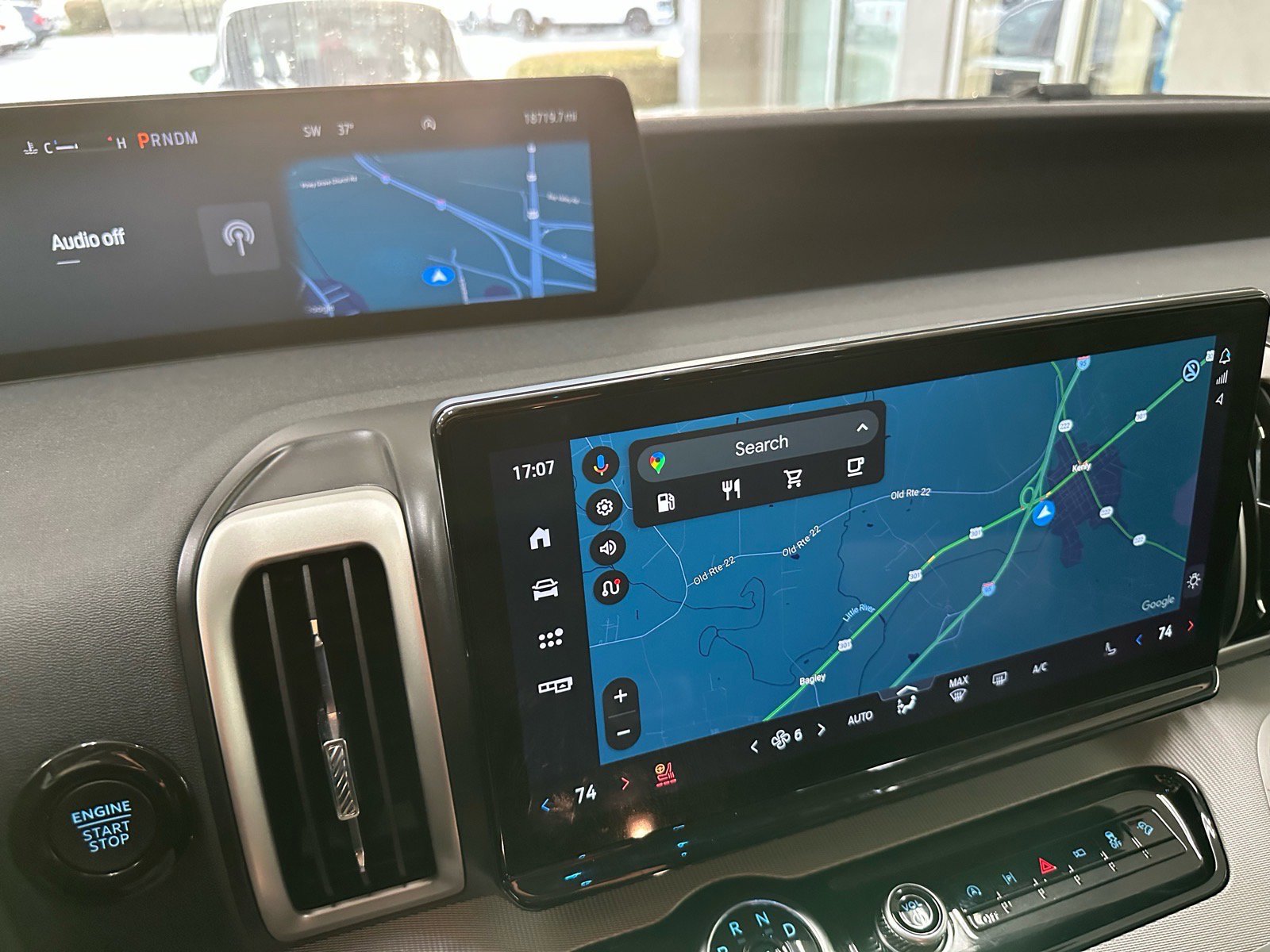 Certified 2025 Ford Expedition Active image 46