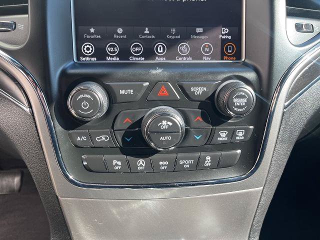 Used 2018 Jeep Grand Cherokee Limited AWD/4WD image 19