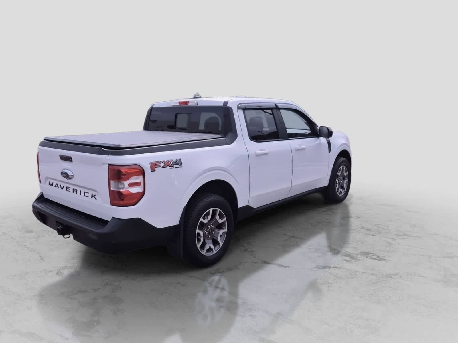 Certified 2024 Ford Maverick Lariat w/ FX4 Off-Road Package AWD/4WD image 8