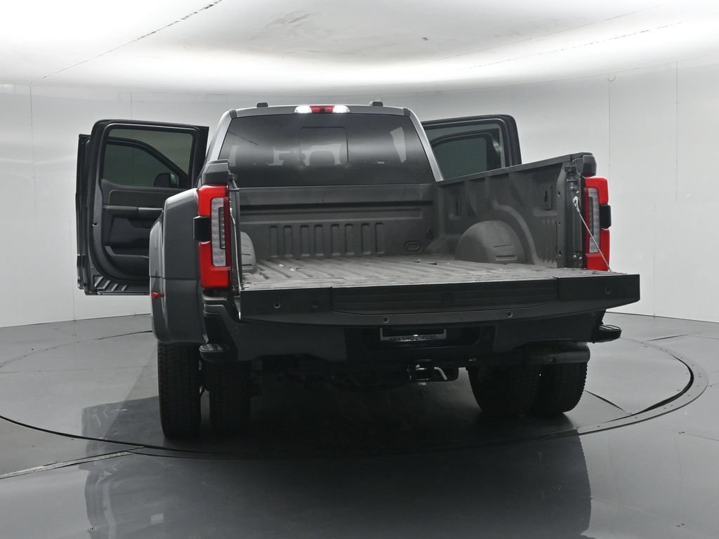 Certified 2023 Ford F450 Platinum w/ FX4 Off-Road Package AWD/4WD image 41