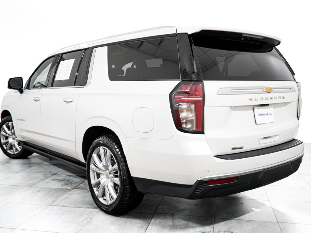Used 2024 Chevrolet Suburban High Country AWD/4WD image 5