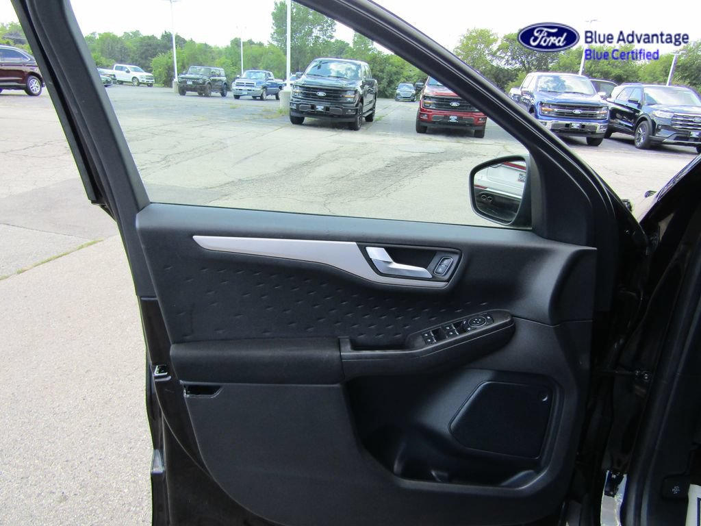 Certified 2020 Ford Escape SE AWD/4WD image 19
