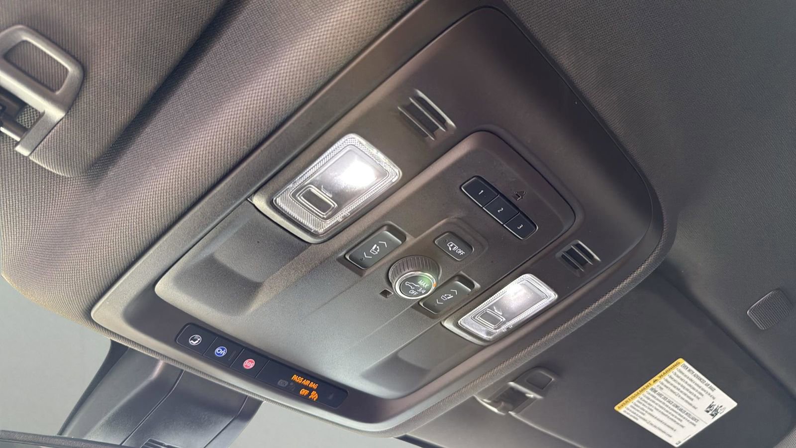 Used 2021 GMC Yukon Denali image 23