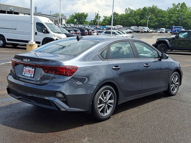 Used 2022 Kia Forte LXS FWD image 6