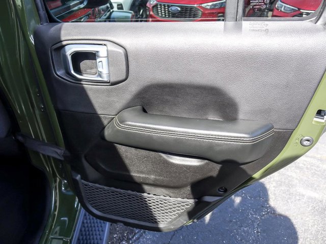 Used 2024 Jeep Wrangler Unlimited Sahara AWD/4WD image 26