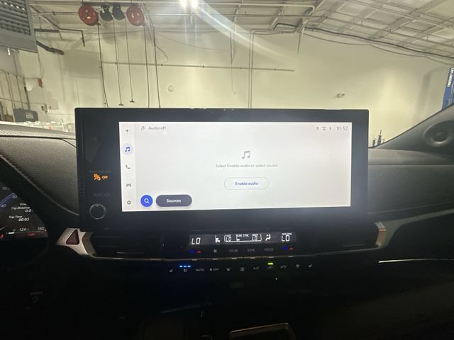 Used 2025 Toyota Sienna XSE w/ XSE Premium Package AWD/4WD image 16