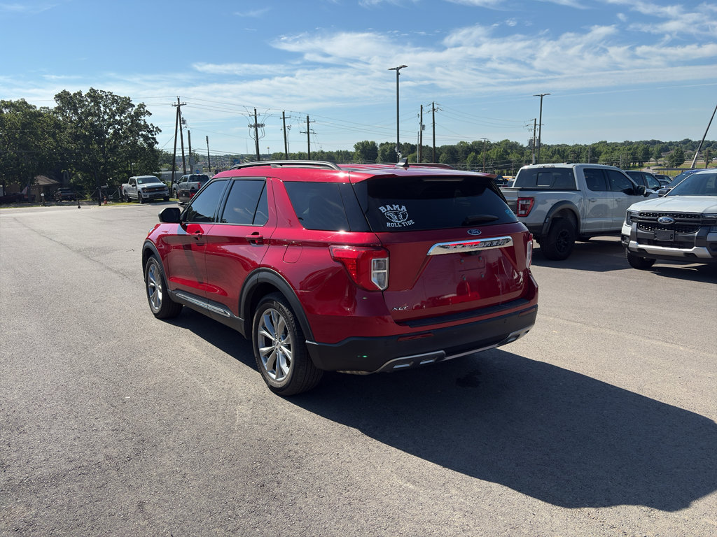 Certified 2023 Ford Explorer XLT w/ Equipment Group 202A RWD image 2