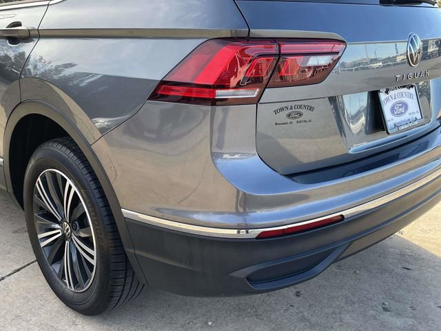 Used 2024 Volkswagen Tiguan Wolfsburg Edition image 12